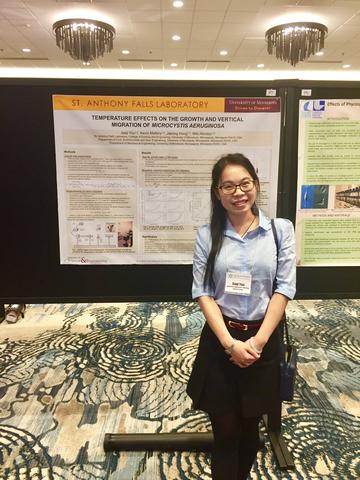 Jiaqi You at the Phycological Society of America Annual Meeting 2017